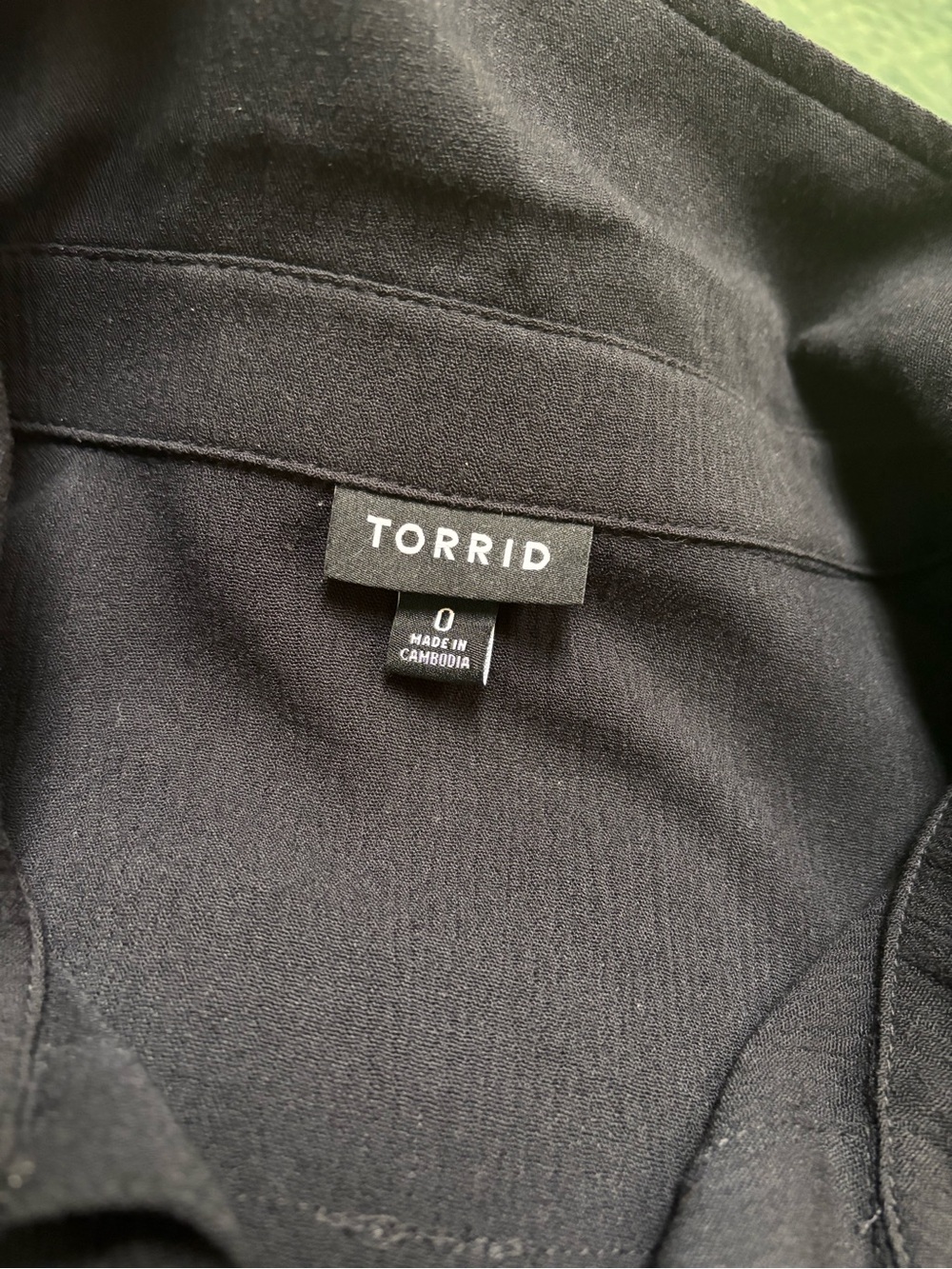torrid Lizzie Button-Up- washable crinkle gauze fabric Long Sleeve Shirt - Picture 3 of 3